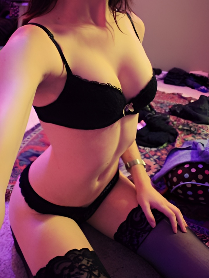 Бронислава привлекальеная девушка из Ярцево цена от 3000 руб