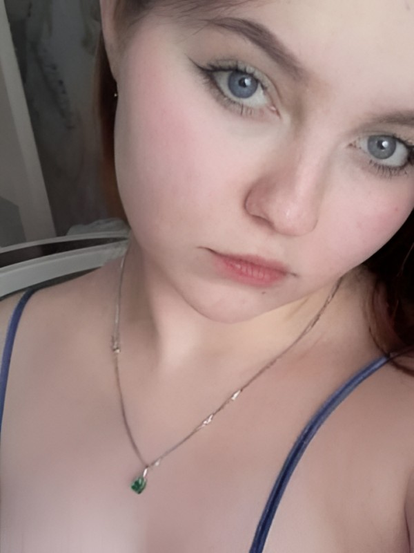 Алина привлекательная девушка из Ярцево цена от 2500 руб