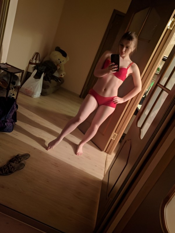 Медея привлекательная девушка из Ярцево цена от 5000 руб