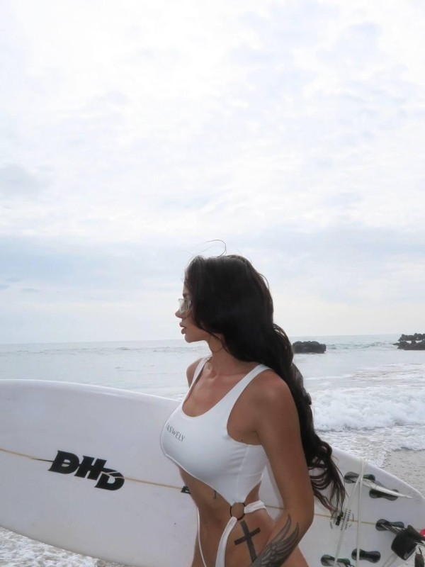 Оксана привлекательная девушка из Ярцево цена от 6000 руб